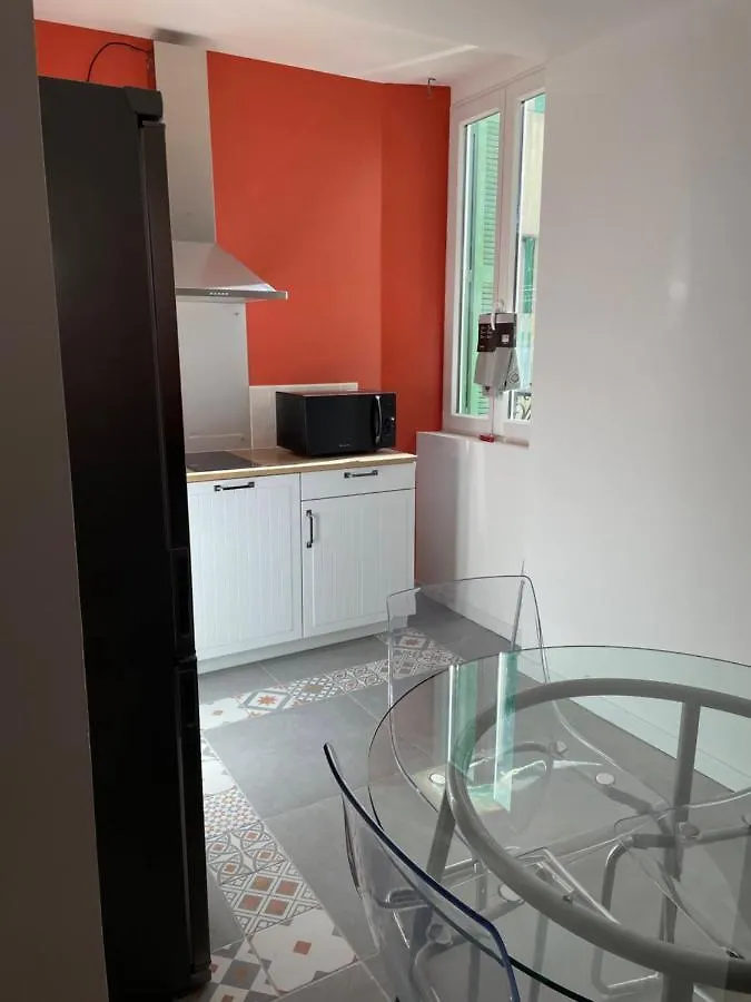 Apartamento Escapade Dans Grand T2 De Charme Avec Terrasse - Proche Gare Et Centre Ville Lourdes