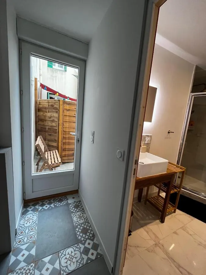 Apartamento Escapade Dans Grand T2 De Charme Avec Terrasse - Proche Gare Et Centre Ville Lourdes Francia